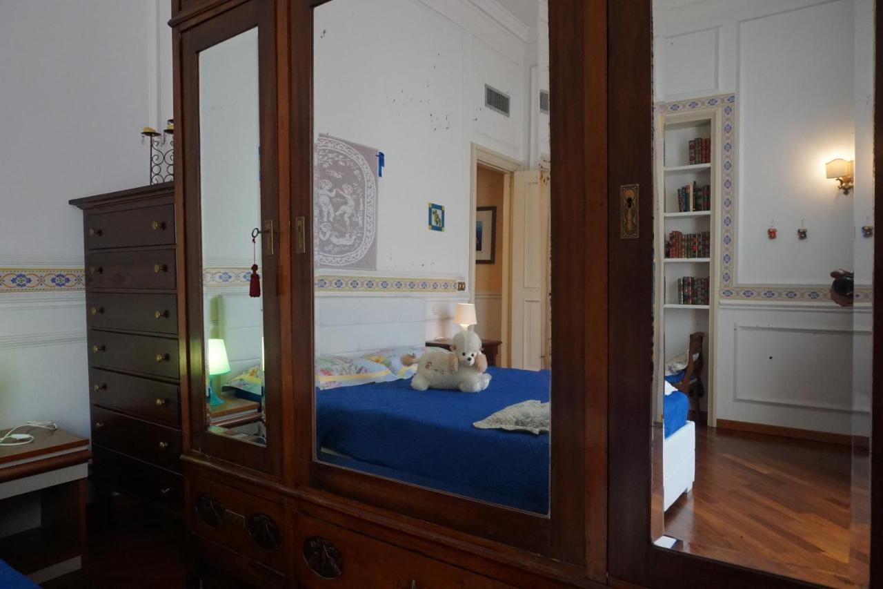Elegante Appartamento Centro Storico Катания Экстерьер фото